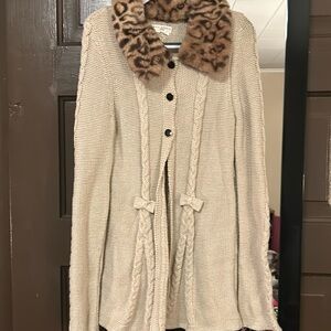 Max Studio youth; size 7